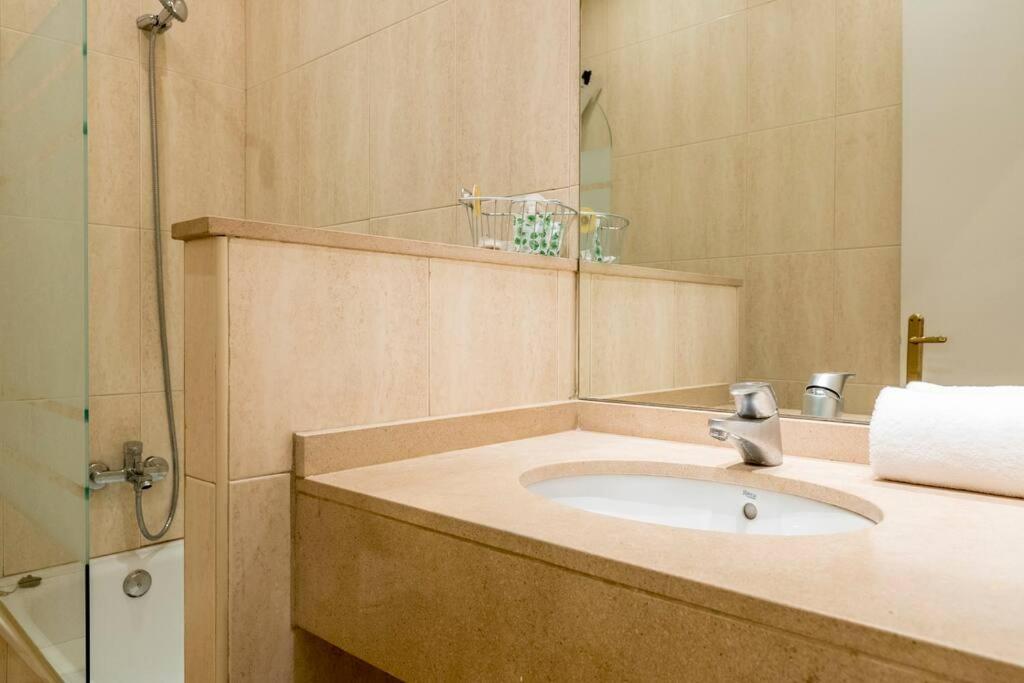 Bebarceloner Poble Nou Apartaments - 2 Bedroom المظهر الخارجي الصورة