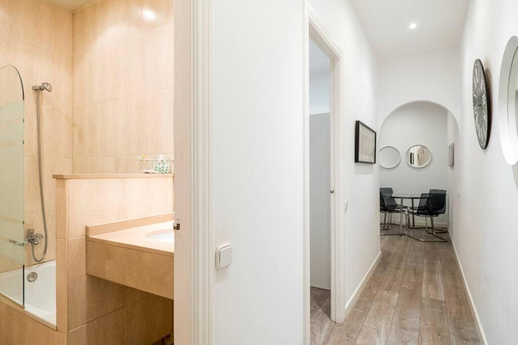 Bebarceloner Poble Nou Apartaments - 2 Bedroom المظهر الخارجي الصورة